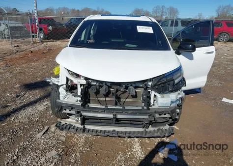 2021 Toyota Sienna Xse z USA, uszkodzony, nr VIN 5TDDSKFC2MS018463